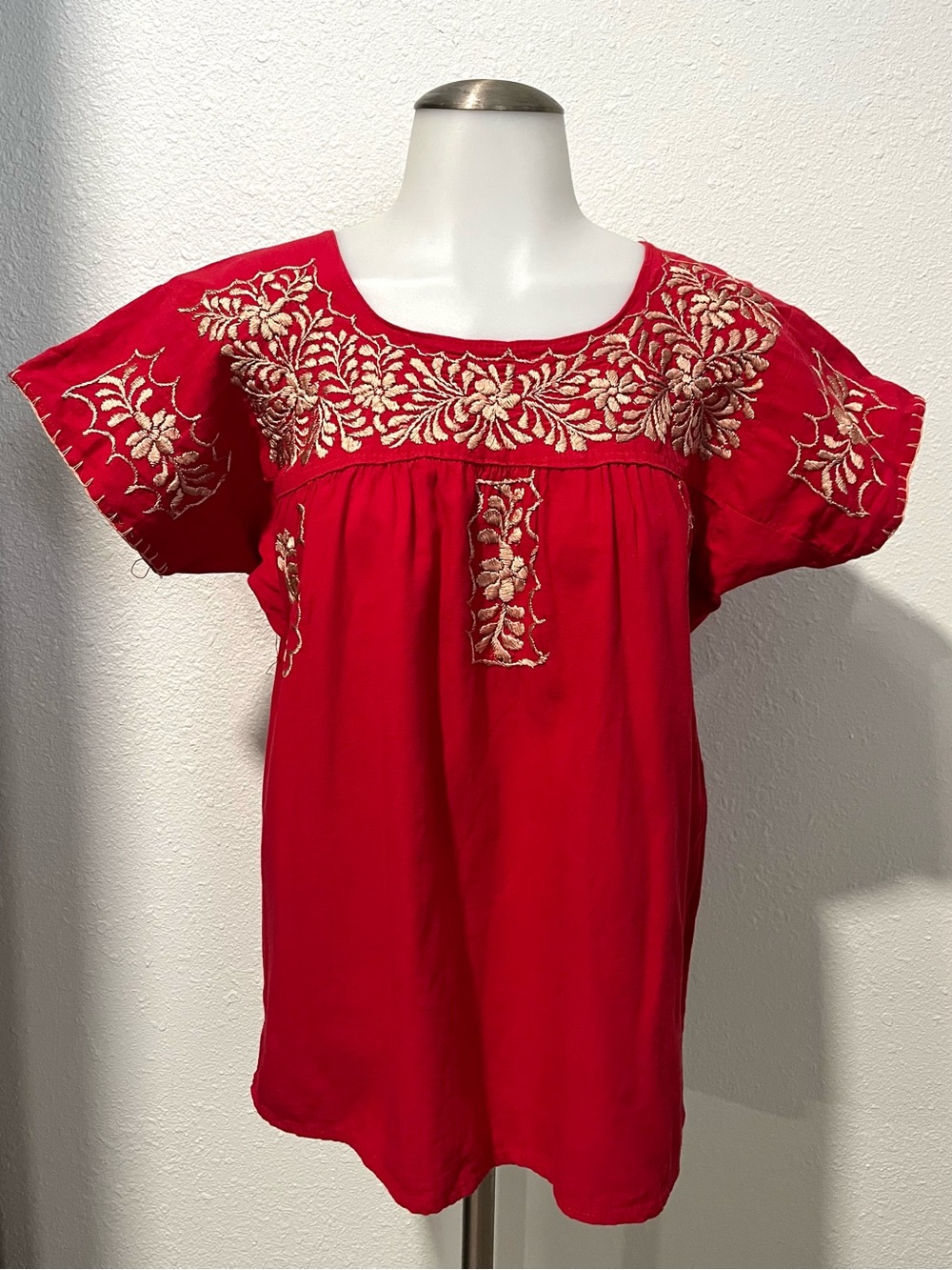 El Interior La Sirena Folk Art Clothing Floral Embroidered Top Size Small